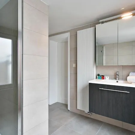 בית נופש Bright And Spacious Family House In The Center Of *