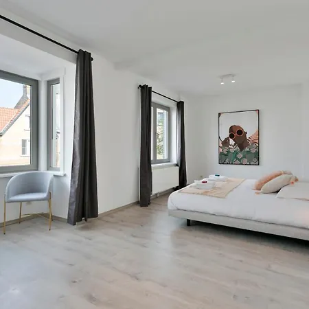 בית נופש Bright And Spacious Family House In The Center Of