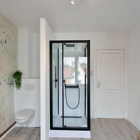 בית נופש Bright And Spacious Family House In The Center Of *