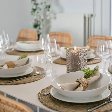 Bright And Spacious Family House In The Center Of בית נופש *